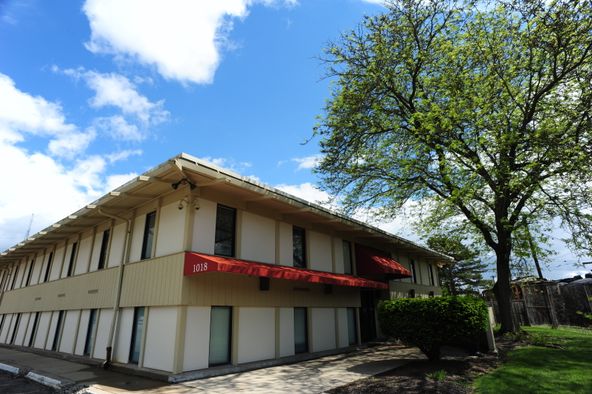 1018 Proprietors Rd, Worthington, OH 43085